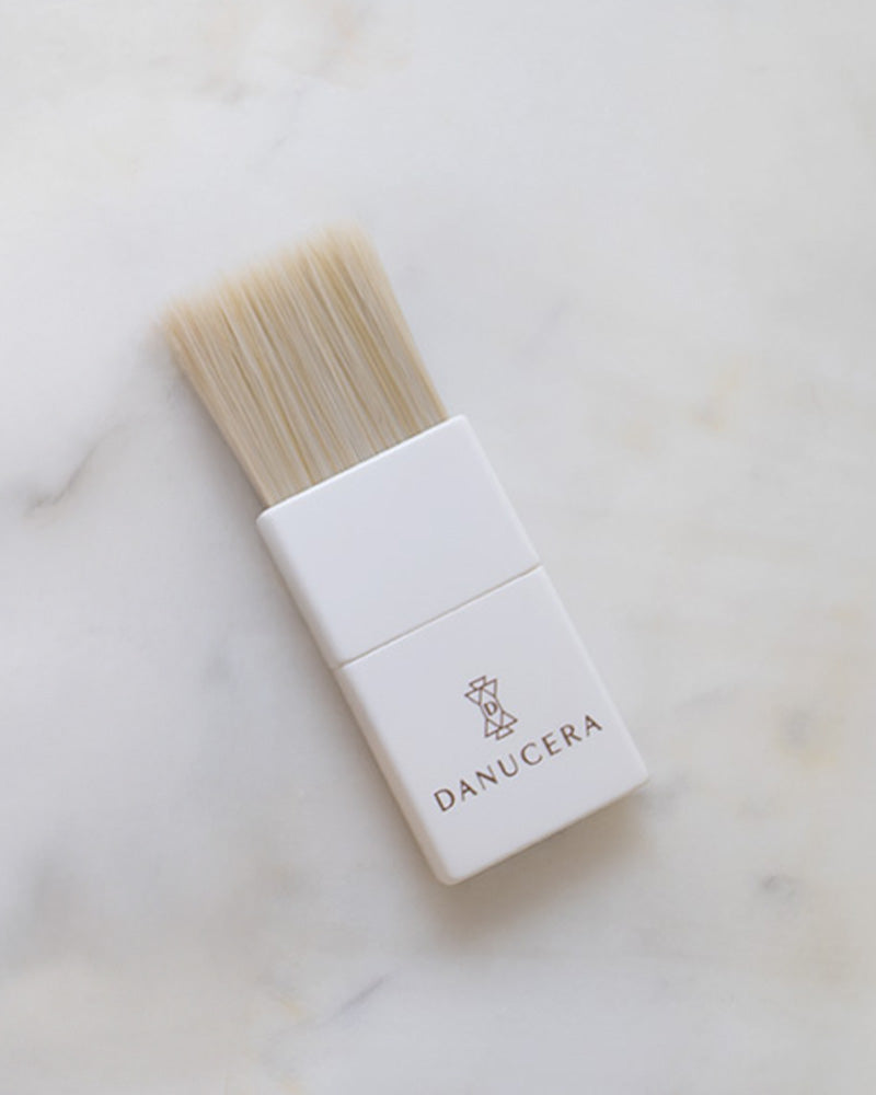 DANUCERA BRUSH